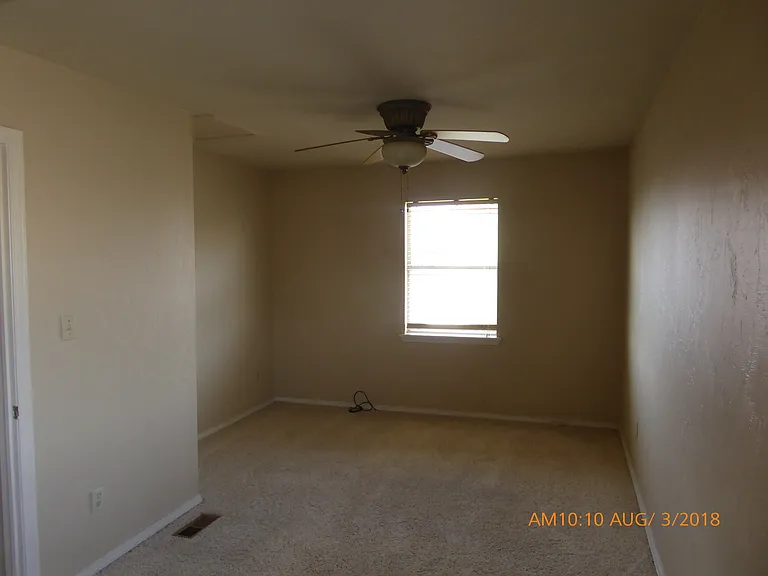 4302 SW Parkridge Blvd — Photo 21