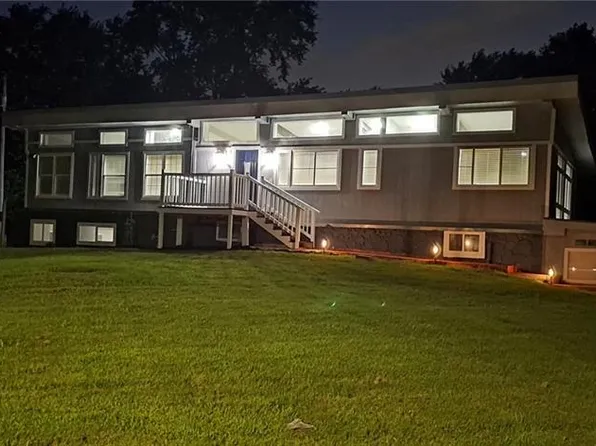 16004 Valentine Ave, Belton, MO 64012