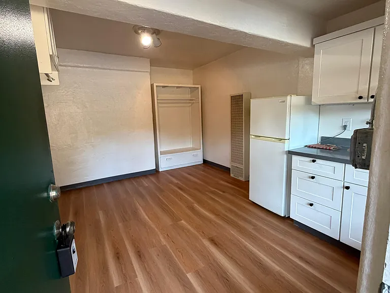 10110 Soquel Dr #4 — Photo 4