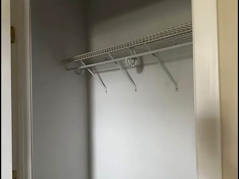 402 W Sample St — Photo 1