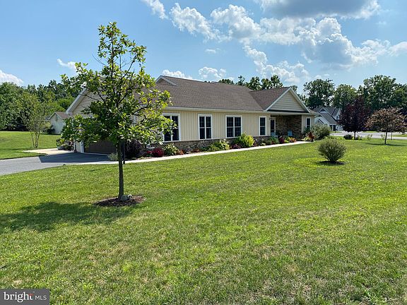 2nd image of 173 Buckingham Dr