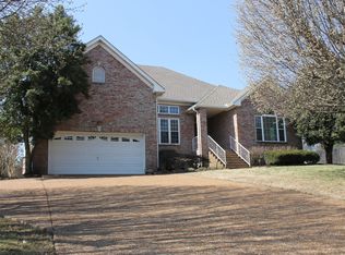 816 Loretta Dr, Goodlettsville, TN 37072