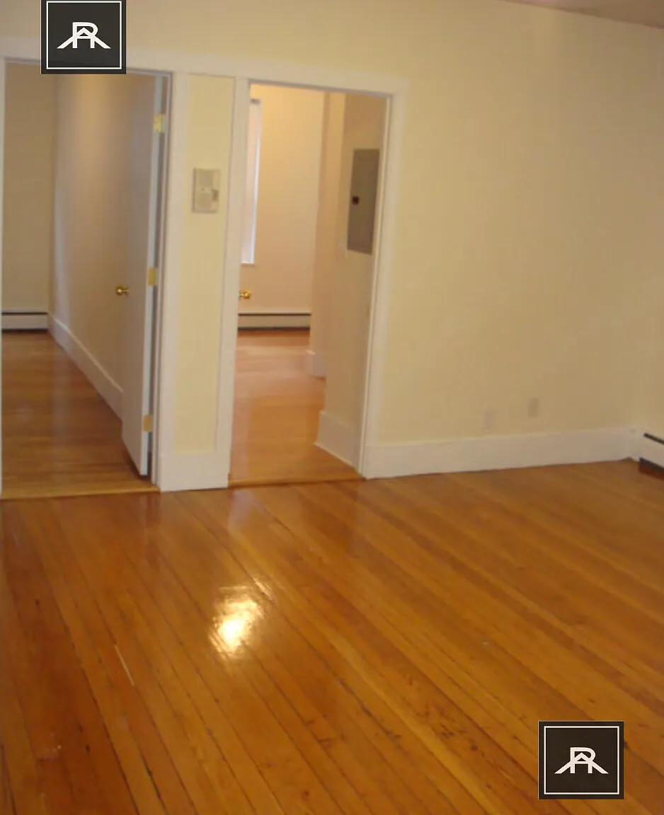 2 bed, 1.0 bath, 600 sqft, $3,400 — Photo 4