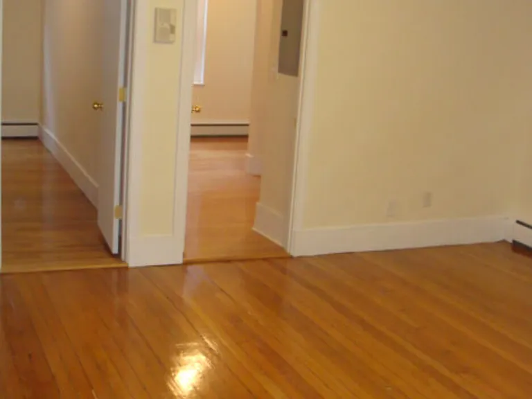 11 Aberdeen St #2A — Photo 4