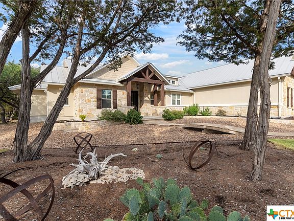4th image of 1105 Long Hollow Dr