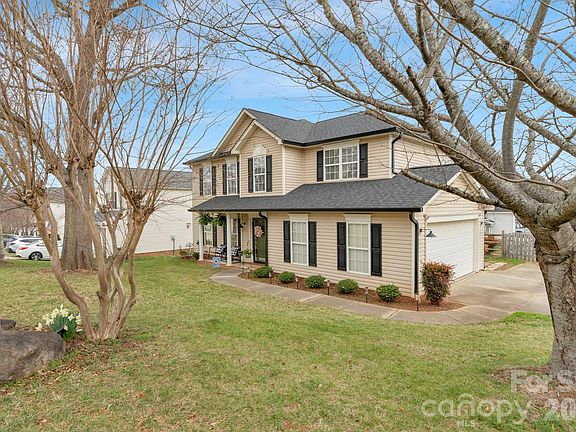2nd image of 8531 Fox Tail Ln