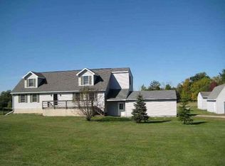 25815 Luckey Rd, Perrysburg, OH 43551