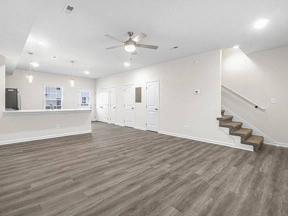 5th image of 196 Quin Ln Unit F