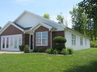 246 Greenway Dr, Scottsburg, IN 47170
