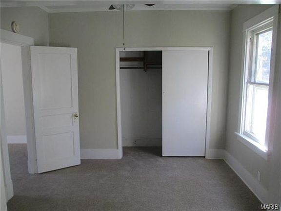 4th image of 7537 Woodland Ave