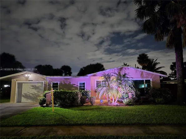 4400 NW 9th St, Coconut Creek, FL 33066