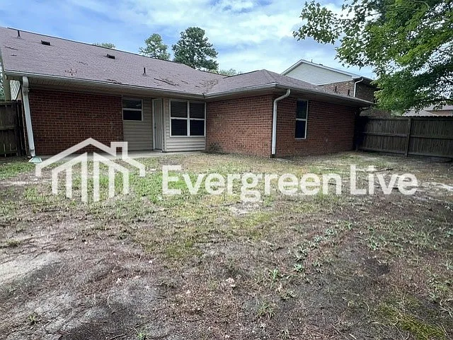 800 Bellflower Cir — Photo 12