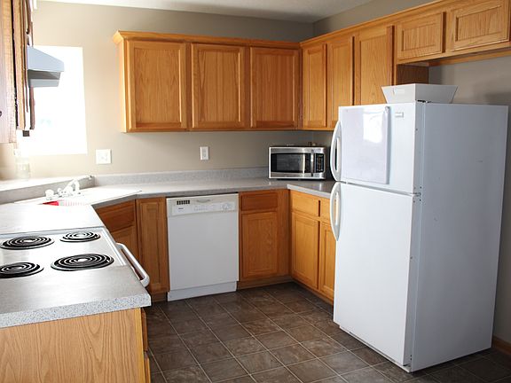 3rd image of 1619 SW Twin Gates Dr