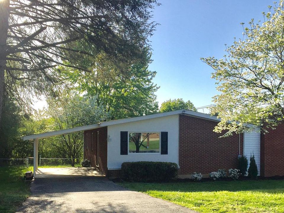 1st image of 329 Koogler Dr NW