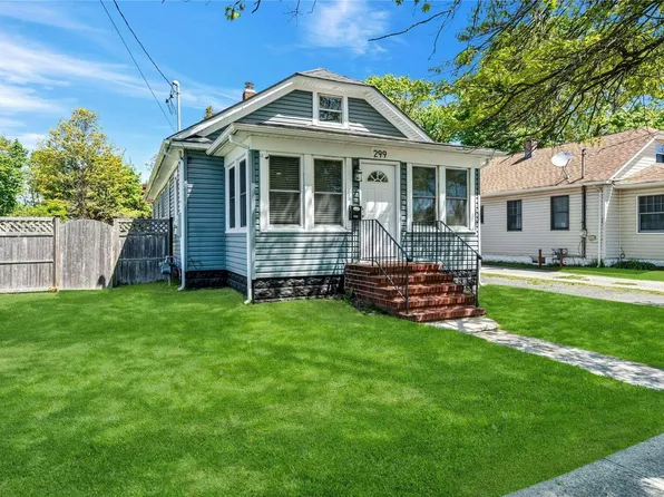 299 Oak Street, Patchogue, NY 11772