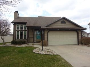 55735 Sichuan Dr, Osceola, IN 46561