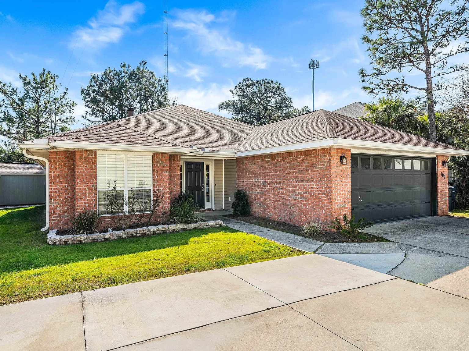 3 bed, 1500 sqft, $3,000 — Photo 1
