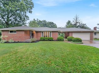 901 Wilshire Dr, Amherst, OH 44001