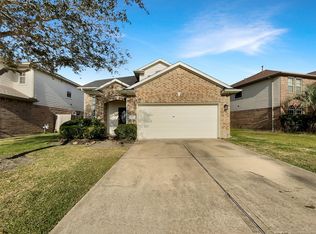 7 Huntington Bend Dr, Manvel, TX 77578