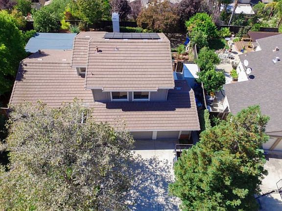 3rd image of 3544 Rollingside Dr