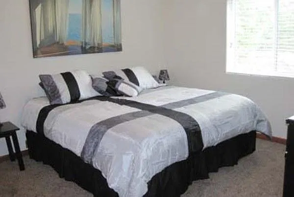 Capstone Cir, Herndon — Photo 1