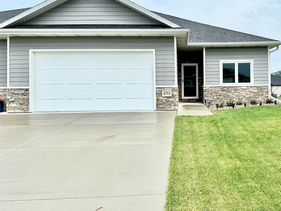 1st image of 6753 Windsong Ct
