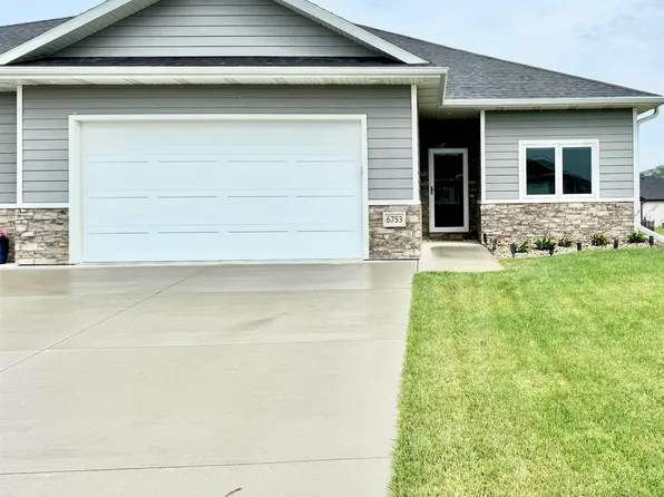 6753 Windsong Ct, Sioux City, IA 51106