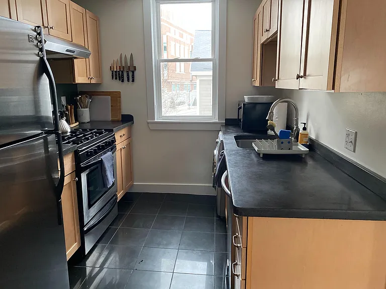 14 Hill St #3 — Photo 7