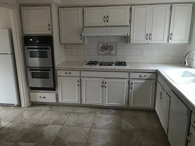 4845 Royce Rd — Photo 3