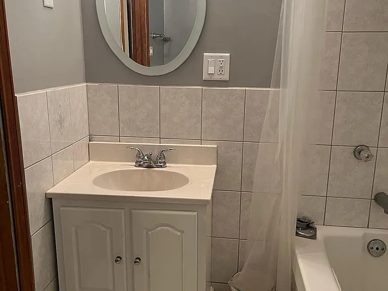 2nd Bathroom