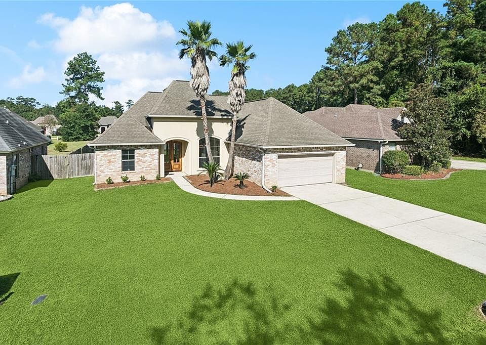 1st image of 39795 Kellywood Blvd