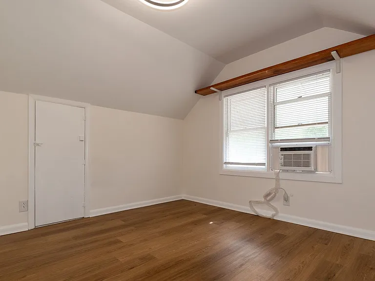 4011 Crawford Ave — Photo 15