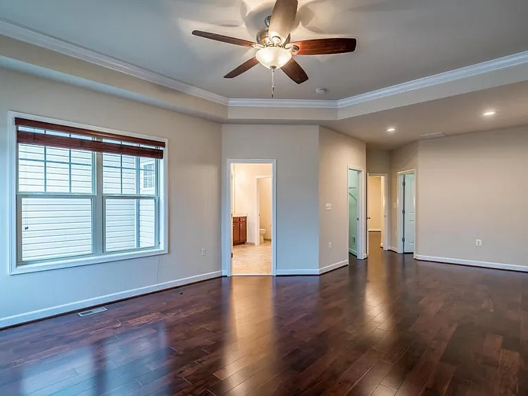 42329 Benfold Sq — Photo 8