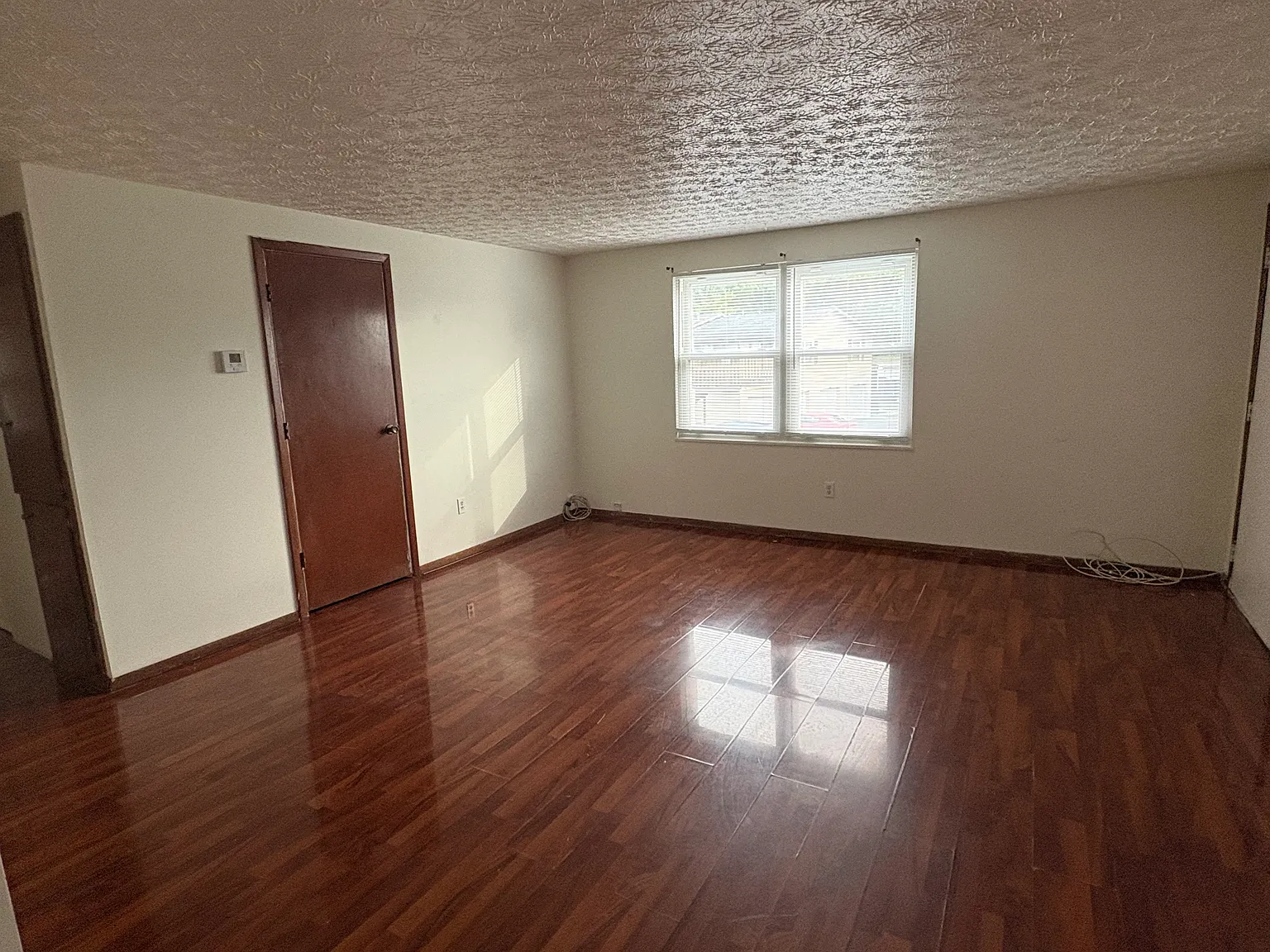 2 bed, 864 sqft, $1,425 — Photo 4