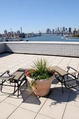 Rented by Corcoran | media 23