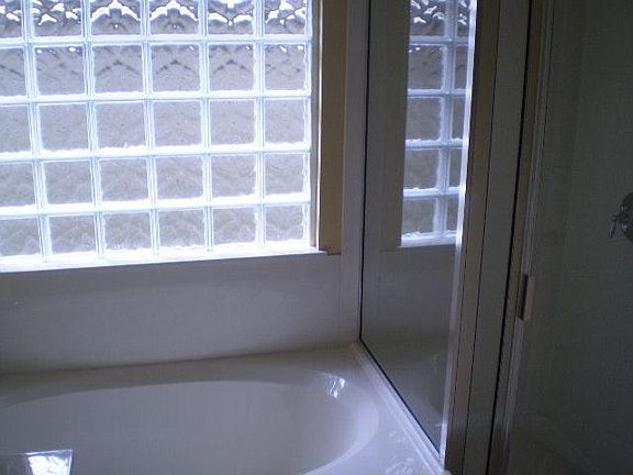 4th image of 1630 Rockland Dr