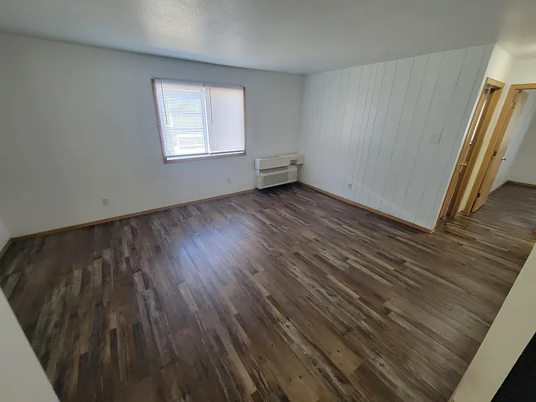 1701 La Crescent St #133 — Photo 11