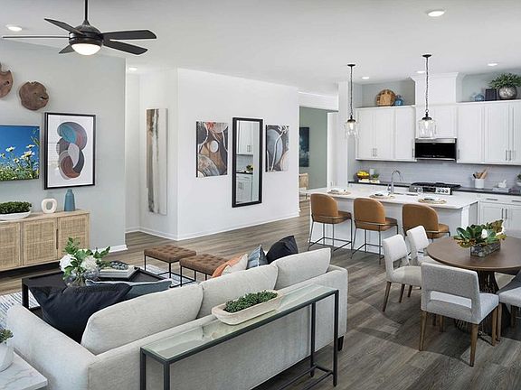 The Heirloom - Family Room