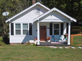 806 E 3rd St, Farmville, VA 23901