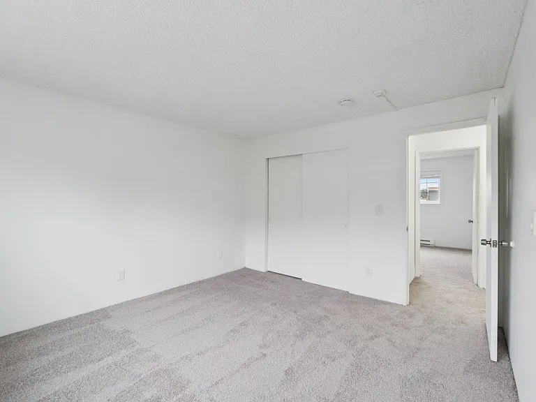 Heather Ridge Apartments — Photo 34
