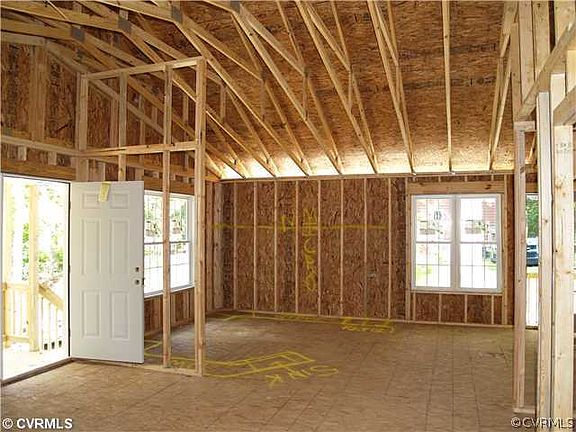 4th image of 5609 Lakeview Dr