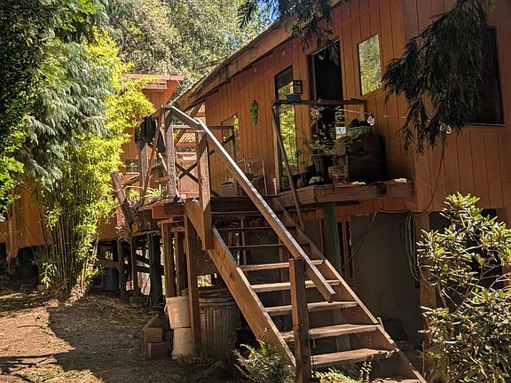 5th image of 2474 Blue Slide Creek Rd