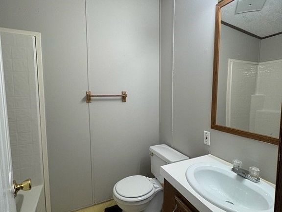4th image of 2904 Lumina Pl