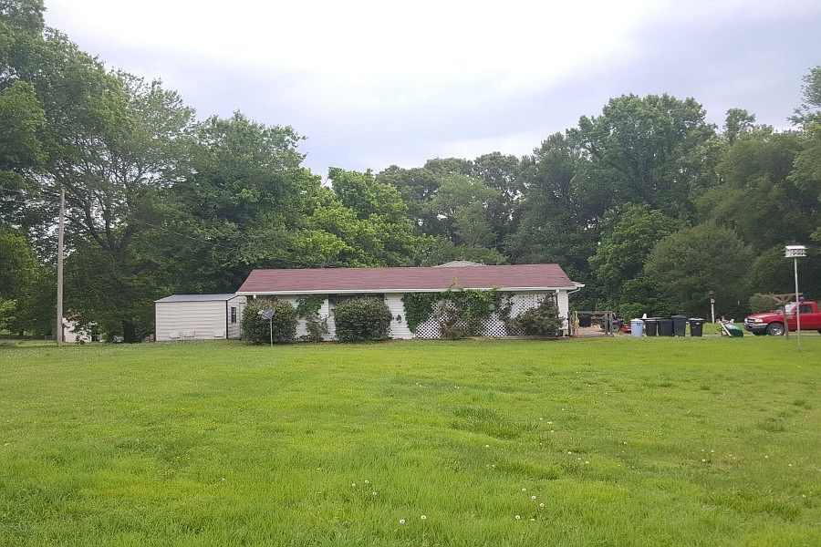 1st image of 153 Marshall Town St
