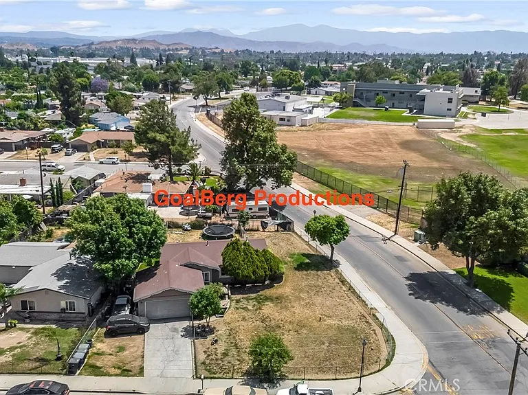 8808 Randolph St — Photo 31