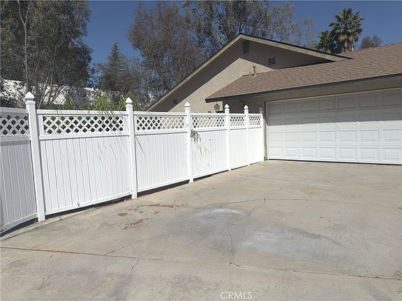 2nd image of 30311 Colina Verde St