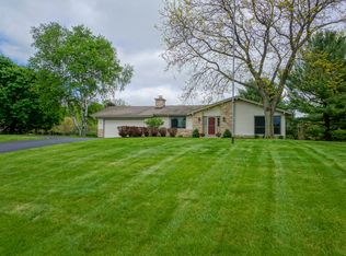 W333N4162 Mertins Dr, Nashotah, WI 53058