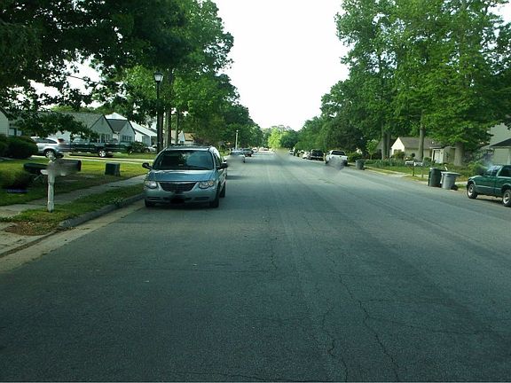 4th image of 19 Sanlun Lakes Dr