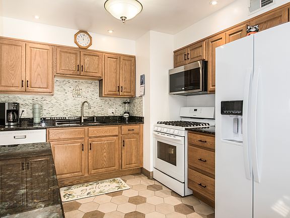 5th image of 8300 N Harlem Ave