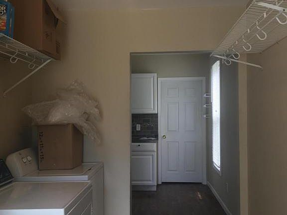 5th image of 3031 Ottawa Ave SW